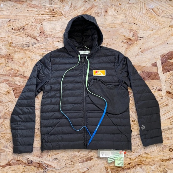 🎊HP!!🎉🖤 NWT🖤 OFF-WHITE Packable Hooded Puffer Jacket - Picture 2 of 16
